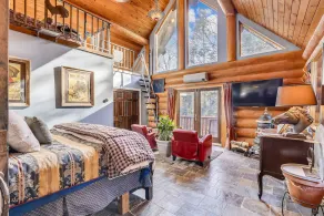 El perfecto Vermont Real Log Cabin House. - Image 4