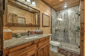 Luxury Cabin-Chic getaway w/hot tub, Gated community, River access, Easy drive - Image 5