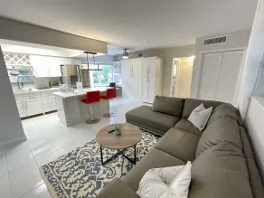 Perfect Beach Escape 1BD/1Bath Close to Everything - Image 5