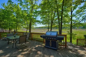 Relaxing Getaway with that UP North Feel! - Image 3