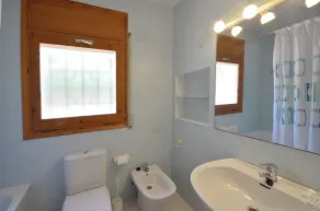 Kun 400 meter fra den smukke strand i Sa Riera finder vi dette hus, individuel - Image 2