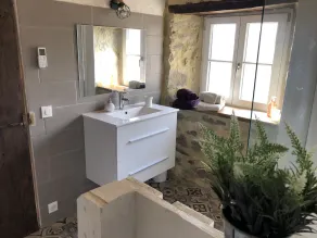 Farm cottage in the Ardèche mountains - Image 3