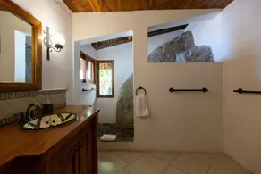 Requintado Lake Front Villa: Enseada Privada, Sauna, Pizza Forno, Caiaques, SUPs - Image 2