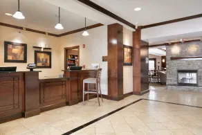 2 Bedroom | Comfortable Suite Near Cleveland - Image 5