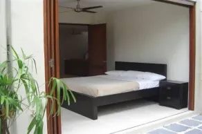 5 bedroom 5 bathroom, private poolside cabana bedroom, Beach 20meters - Image 5