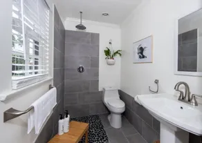 Unit A - B Ave Bungalows · Cozy Beach Studio, 5 Min Walk to Coronado Beach! - Image 4