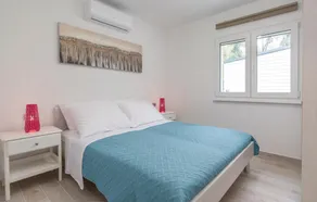 Maison de 2 chambres en bord de mer à Rovinj - Image 2