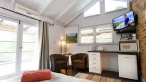 Grasstree Spa Studio en River Trails - Image 3
