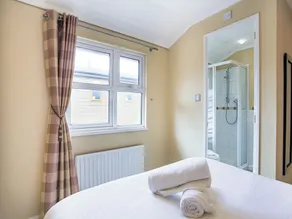 3 bedroom accommodation in Ilfracombe - Image 2