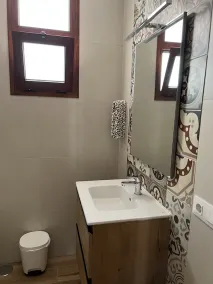 Casa Rural con Baño Adaptado a Minusválidos, ¡a 5 min de la Playa! - Image 4