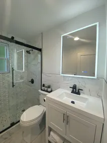 Great Getaway! Exceptional Home. Walking distance to The Christmas Tree Shoppe - Image 3