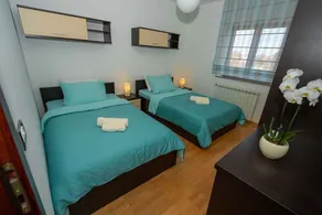 Holiday apartment mit Pool und Klimaanlage - Image 4
