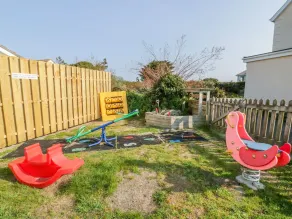 Detached  4 Bedroom House with Stunning sea views just 200 meters from the beach - Image 2