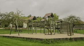 Ferienunterkunft mit Terrasse, Garten und Grill - Image 2