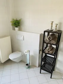 Vivendo em uma casa de campo (2 pessoas) - Image 4
