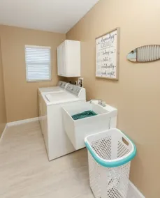 Beautiful Waterfront House w/ Pool, 7 min to the Beach - Image 2