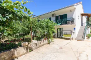 Apartamento para dos personas con un balcon Marina, Trogir (A-14258-a) - Image 5