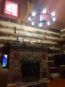 Log Cabin Escape - Fuld log Cabin Home - Image 3