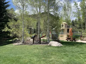Close to Gondola & Lionshead Village Condo, Peloton - Image 3