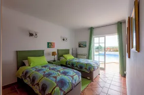 Grosse, abgelegene Luxus-Villa mit Solar-Pool & Spielraum - Image 5