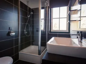 Cosy apartment for 2 people with WIFI, TV, balcony and panoramic view - Image 2