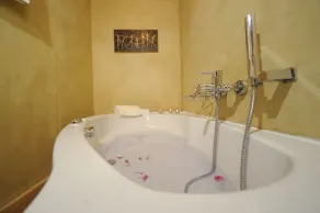Aegean Majesty: Villa Helias – 4 Bedroom Getaway, Private pool, Gym - Image 2