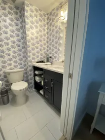 Truman Annex 2 bedroom 2.5 bath Townhouse- Newly renovated. Steps to pool - Image 3