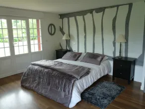 ---- The cottage --- - Image 4