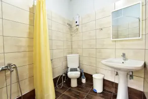 Nature Lovers-Golden Beach-Comfort Quardable room - Image 2