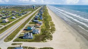 Ocean Front Beach House. Kommen Sie und genießen Sie den Sand, Meer und Sonne - Image 4