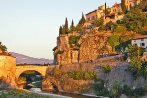 Casa \"Le Vieil Olivier\" con vistas a la montaña, piscina compartida y Wi-Fi - Image 3