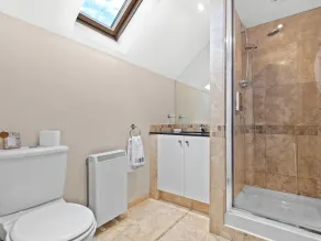 3 bedroom accommodation in Bosherston - Image 5