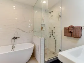 Woodland Hills Zen Modern - Image 4