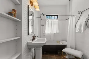 Darling on Main Beautifully Renovated Historic Home 2 Miles from UA Campus!  - Image 4