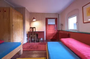 Extraordinary old shepherd's house - artist's house - Image 2