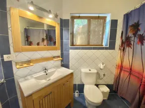 Lejlighed i villa med tropisk have og pool 2 soveværelser - Image 2