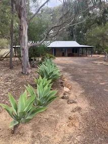 Yallingup Bush Cottage - Image 4