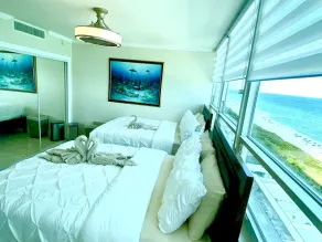 Beautiful direct ocean front one bedroom condo, just remodeled, free parking  - Image 4