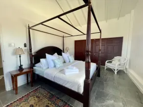 Spacious and quiet home w/pool - 5 minutes to the beach - Image 2