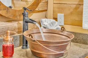 Bienenstock Baumhaus, Whirlpool, WLAN, Barnwood Builders Homemade History Folge!!! - Image 3