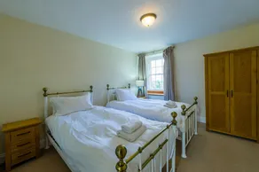 Lady Anne's Cottage No. 1 - Image 4