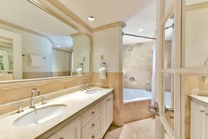 Maxwell Beach Villas 201 en la playa en Barbados - Image 2