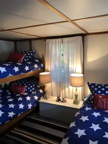 Lakefront Cottage with New HOT TUB. . Located only 20 minutes from Portland - Image 3