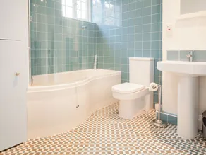 4 bedroom accommodation in Docking, near Hunstanton - Image 5