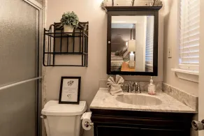 4 Bd , 2.5 Ba Home on the Lake in Safe, Convenient Area.  Sleeps 12 - Image 4