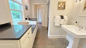 Charming home near Acadia, Bar Harbor, scenic hiking trails, and carriage roads. - Image 3