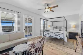 Cozy Cottage just 15 Mins North of Downtown Weatherford! - Image 5