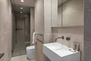 Modern 1-Bed with Tamarama Beach Views - Image 3