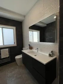 Brand new 5 star category home at RedHead beach - Image 4
