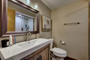 Glenside at the Point - Lake Front Home With a Private Dock and Plenty of Outdoor Space - Image 5
